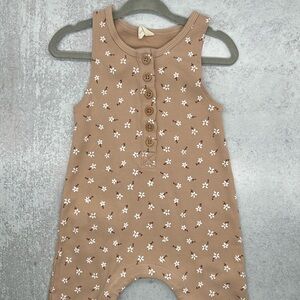 Q by Quincy Mae Baby Size 6-12 months Floral Sunshine Romper Beige Tank Jumpsuit
